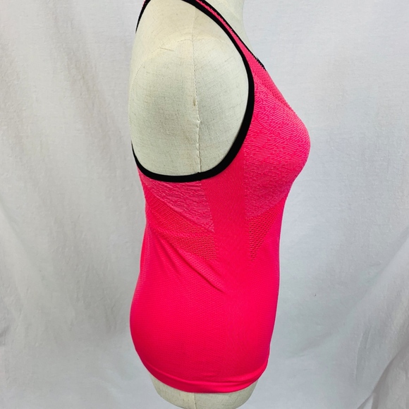 Nike Fit Pink Mesh NWT Size Small - Picture 7 of 8